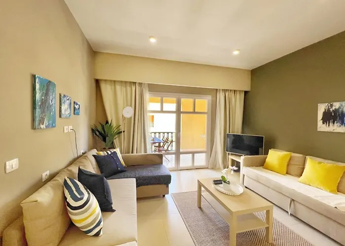 Minimal & 1bdr Abu Tig Marina *